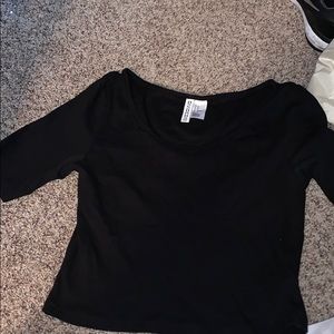 BLACK SIZE M CROP TOP